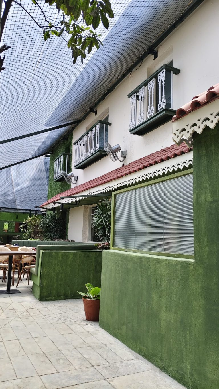 Bars in Pune All Day Dining  Bar Experience in Pune  Gruham All day dining Pune restaurant and bar Pune best cocktails in Pune Gruham Pune menu family restaurant with bar Pune fine dining Pune casual dining Pune evening drinks Pune gourmet dining Pune